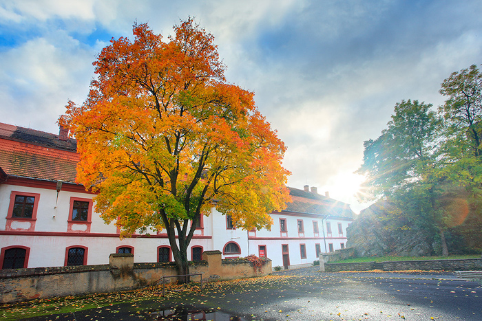 Rabštejn nad Střelou – bývalý klášter