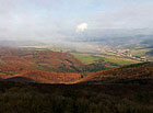 Pohled na podzimní lesy z rozhledny Jelenec | Bílé Karpaty.