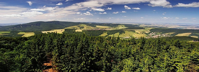Výhled z rozhledny Velký Lopeník, Bílé Karpaty