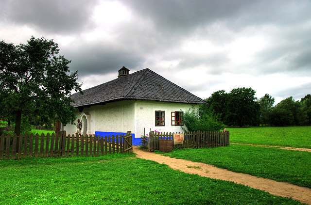 Lidová usedlost ve skanzenu Strážnice | Bílé Karpaty