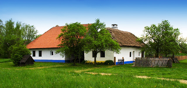 Lidová usedlost ve skanzenu Strážnice | Bílé Karpaty