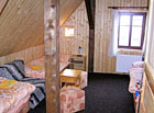 Ubytování Picura - trojlůžkový pokoj v patře chalupy.