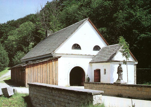 Hamr z Ostravice v areálu Mlýnská dolina