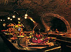 Valtické Podzemí nabízí svým návštěvníkům celou řadu cateringových programů, jež jsou zaměřeny na zážitkovou vinařskou turistiku.

