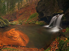Vodopády na říčce Satině představují nejznámější vodopády v CHKO Beskydy. Zdejší říční skalnaté koryto se považuje za jedno z nejdelších (1 km) a nejtypičtějších pro moravskou část Karpat. Přírodní památka.

