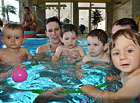 Wellness hotel Panorama - plavání s dětmi.