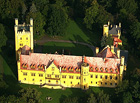 Původně renesančně-barokní zámek, v letech 1855–1858 novogoticky přestavěn. Obklopuje ho rozsáhlý anglický park s rybníkem. Dnes zde sídlí Západočeská univerzita. Kulturní památka.

